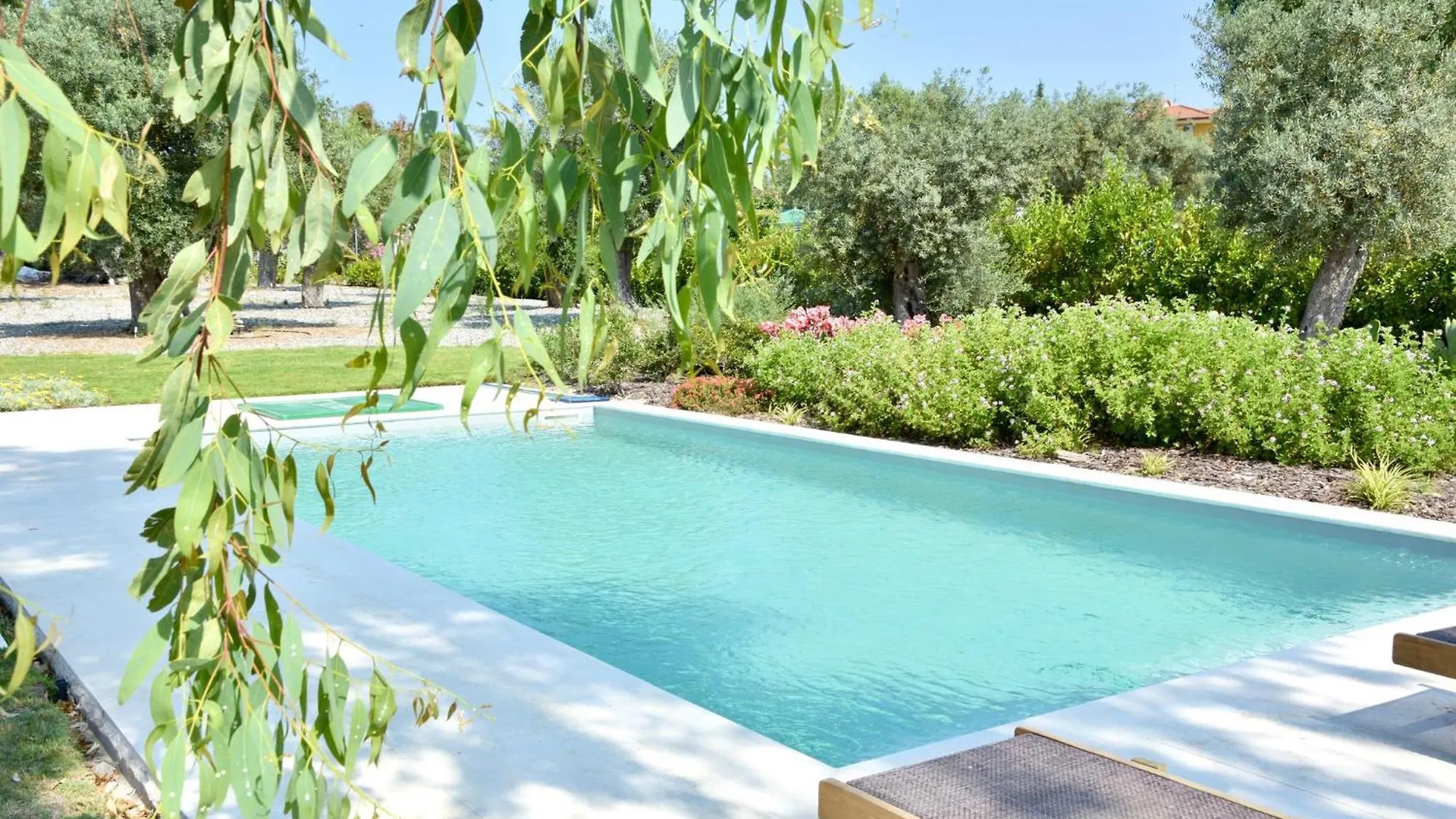 Luxury Rental Villa For 14 People Vurvurú