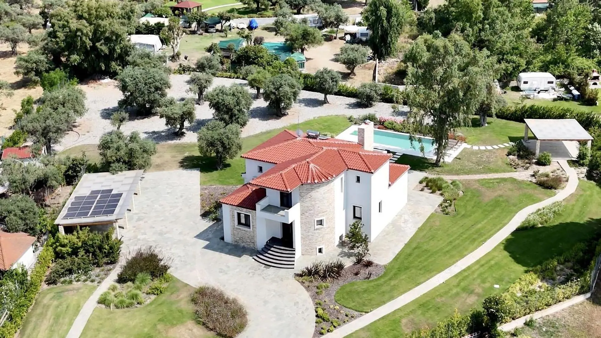Luxury Rental Villa For 14 People Vurvurú