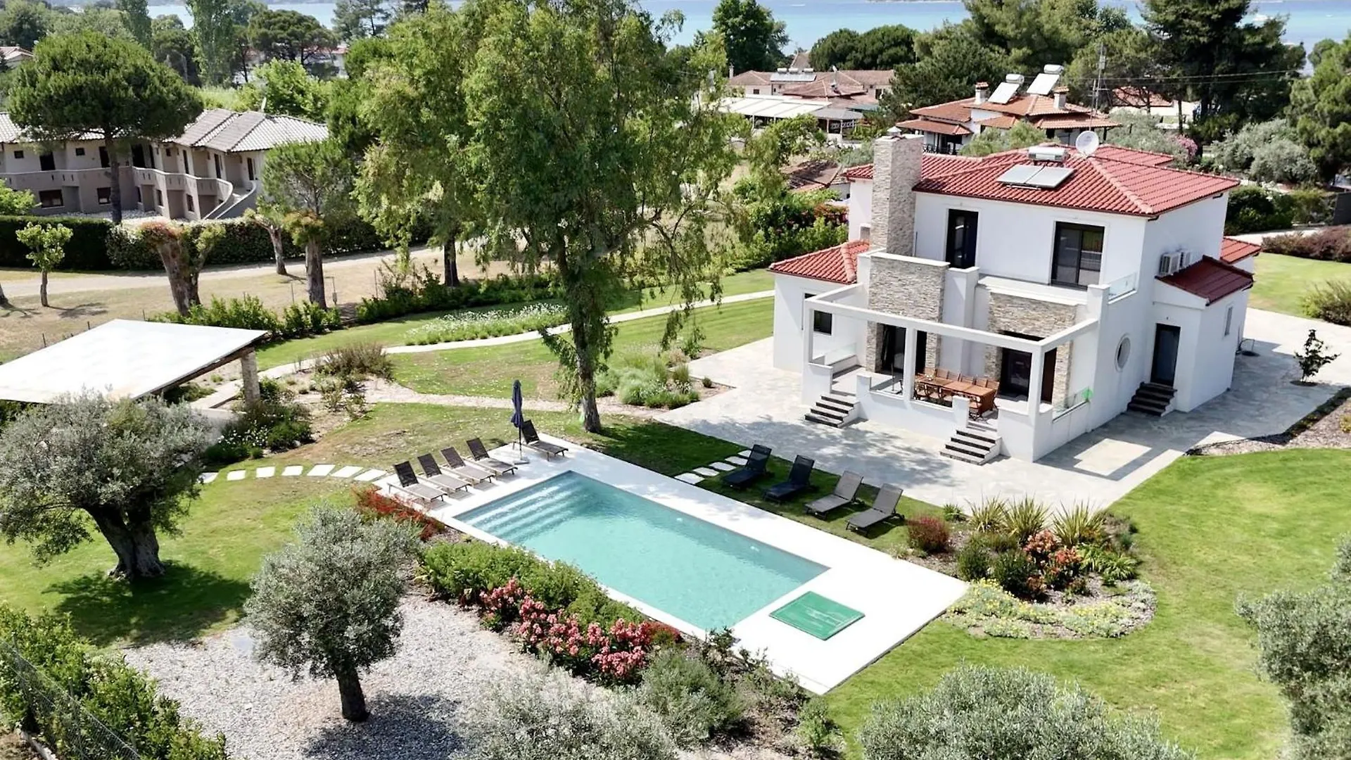 Luxury Rental Villa For 14 People Vurvurú